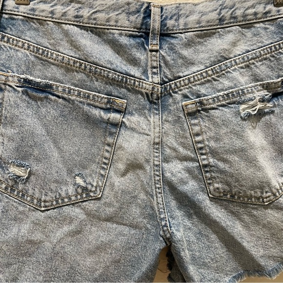 NWT Free People distressed denim shorts mid rise ripped size 28 - Picture 10 of 14